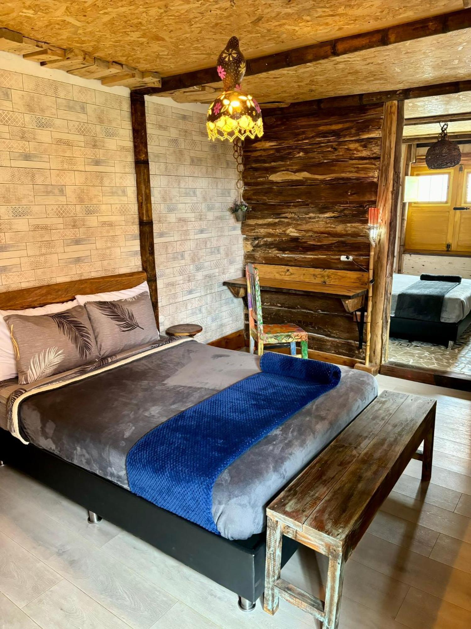 La Puesta Del Sol Hotel Filandia Ruang foto