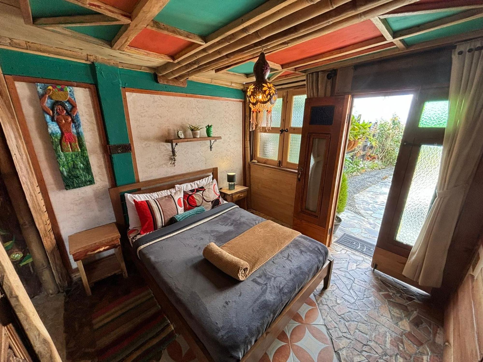 La Puesta Del Sol Hotel Filandia Ruang foto