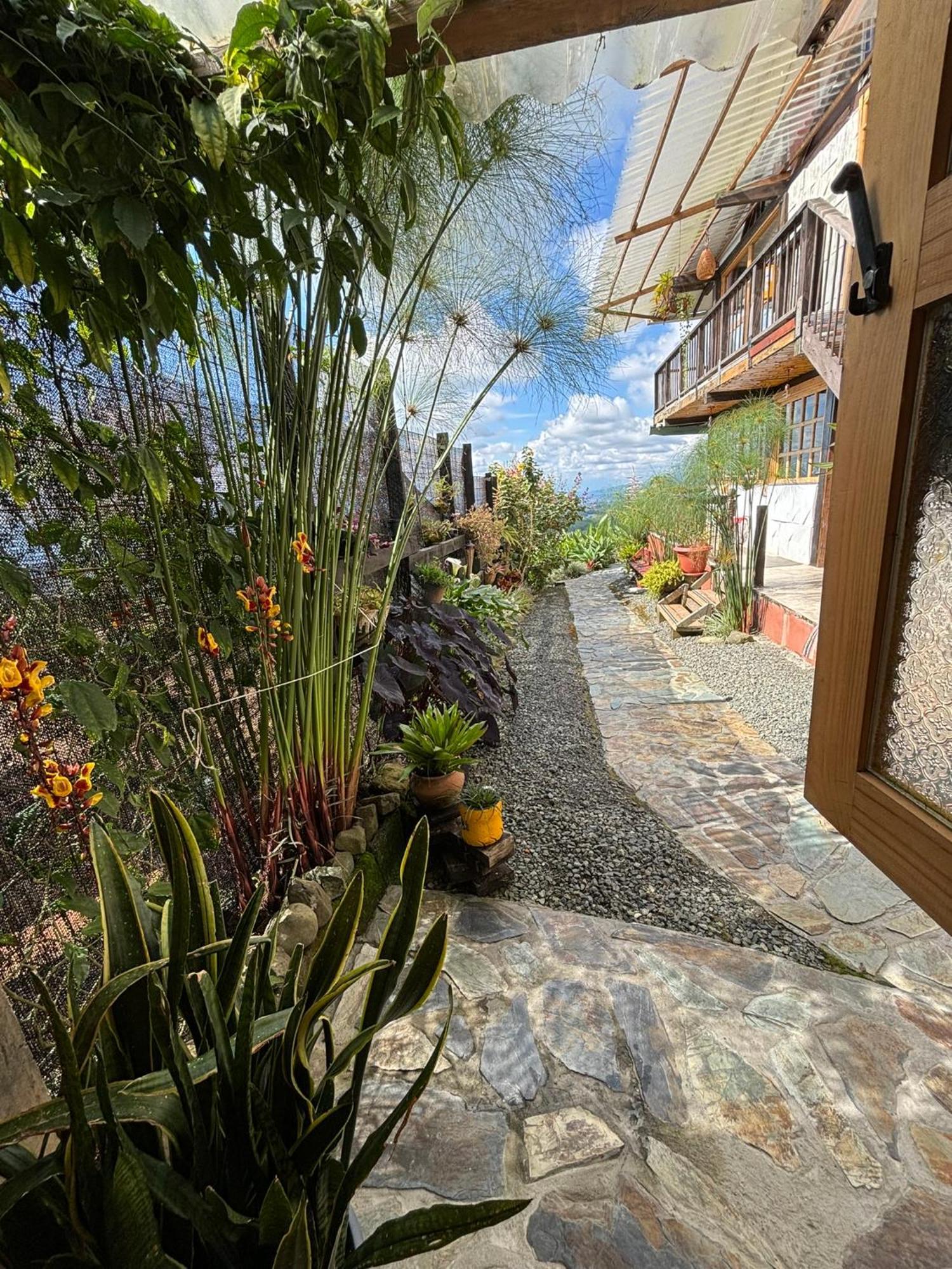 La Puesta Del Sol Hotel Filandia Ruang foto